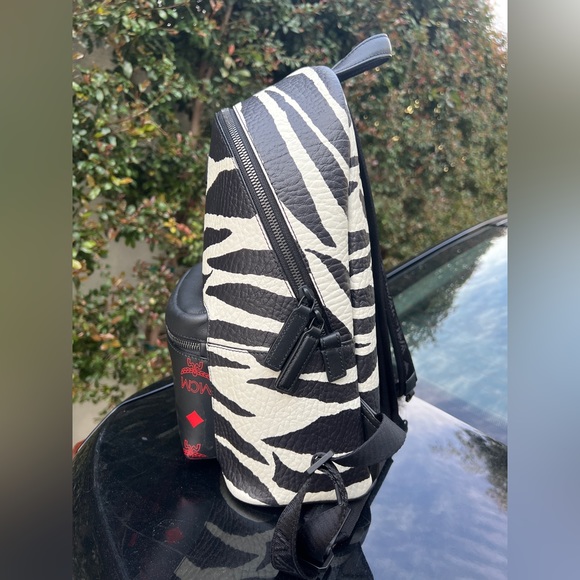 MCM Stark Backpack in Meta Safari Visetos - Picture 9 of 12